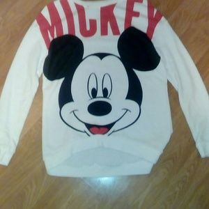 *SALE* Nwot Disney Mickey Mouse Sweater